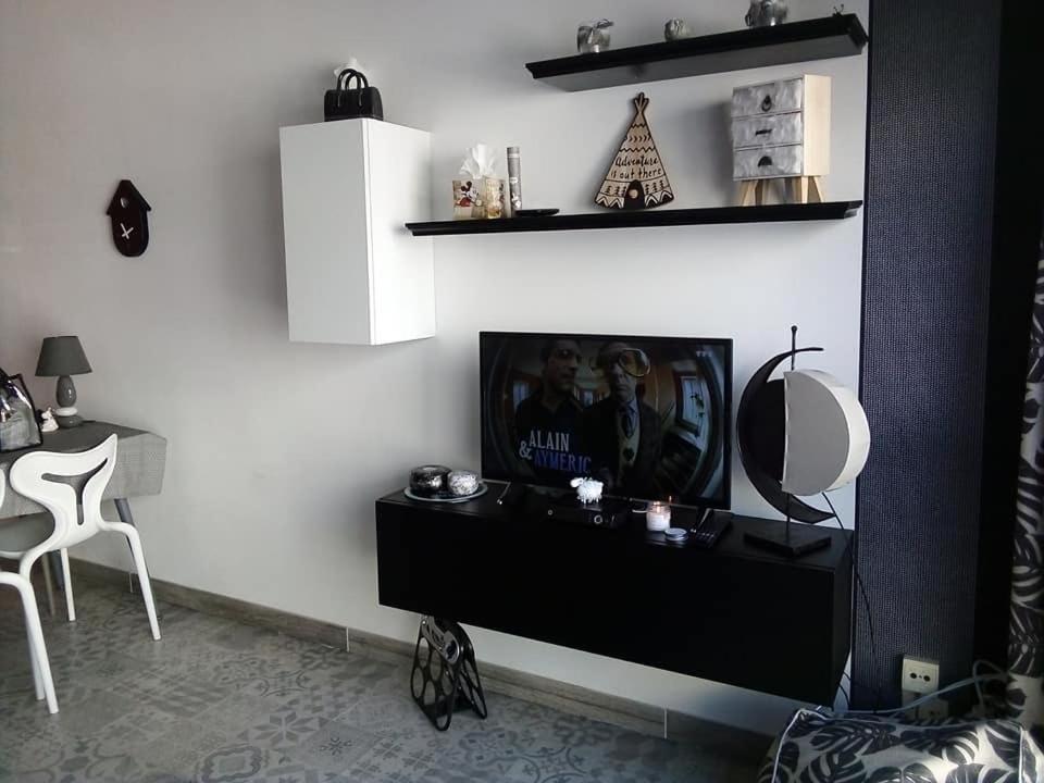 Aosta Apartment Koksijde Bagian luar foto